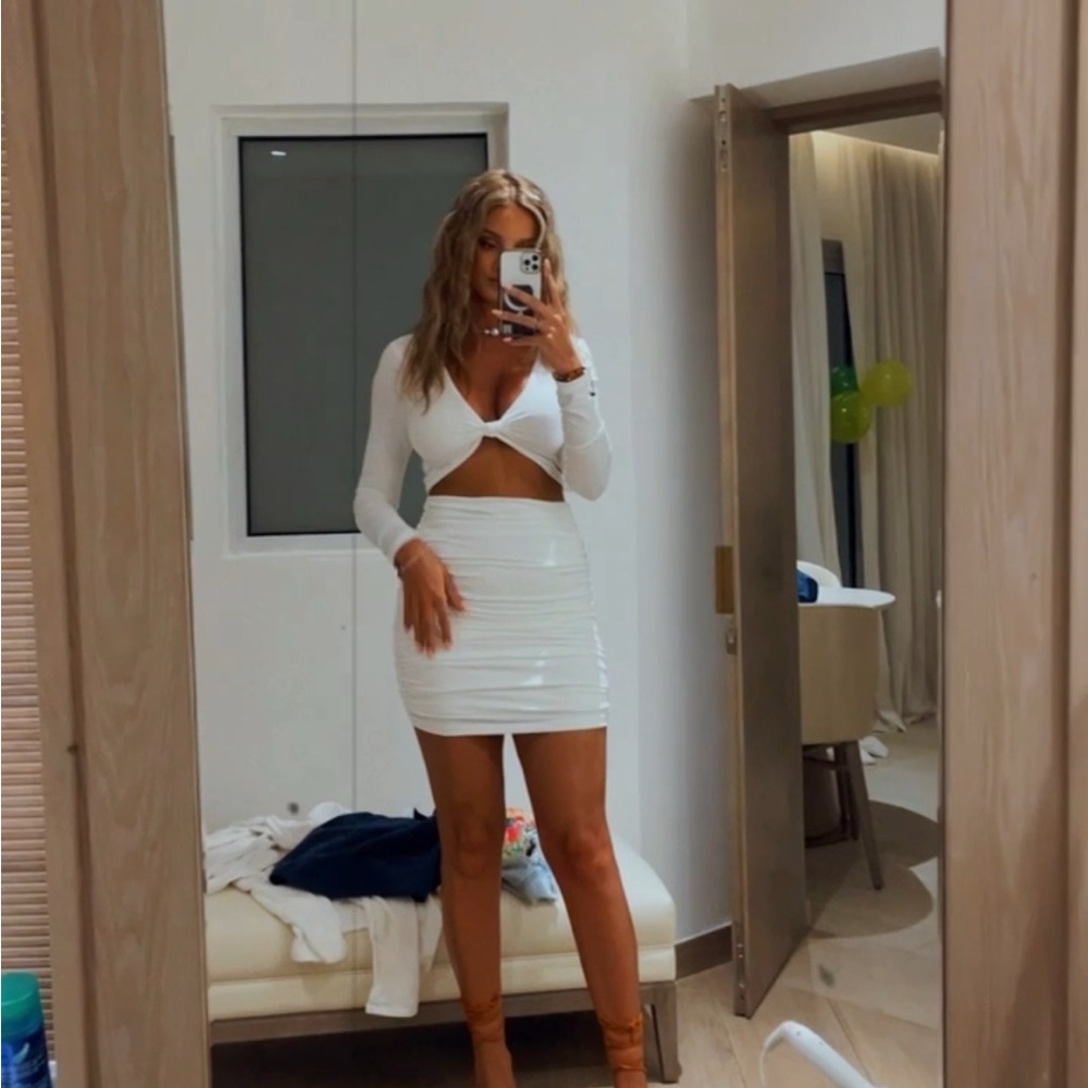 Elegant White Skirt